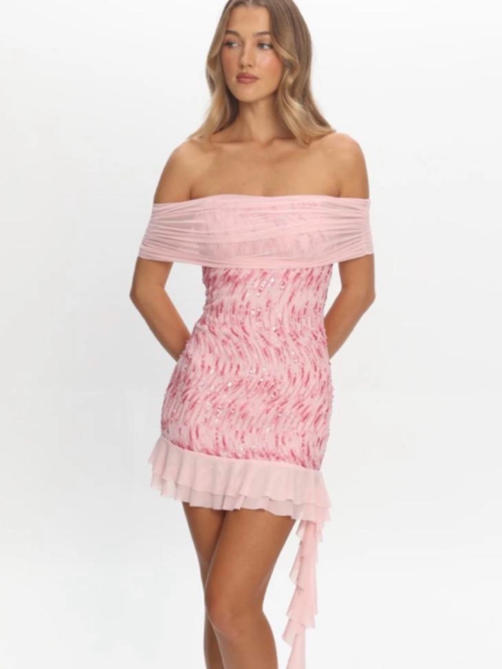 Selfie Leslie
Talking Stage Off-Shoulder Mini Dress Pink